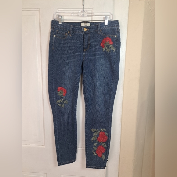 Vintage America Boho Skinny Ankle Denim Jeans Embroidered Flower Size 8/29 - Picture 1 of 13